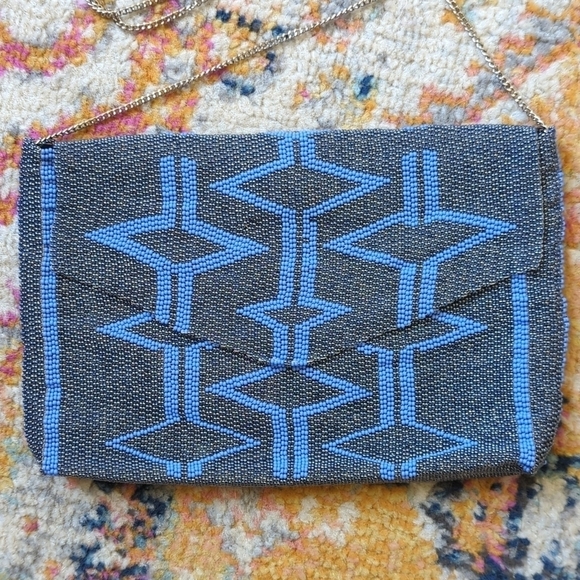 Dainty Aztec Beaded Flap Closure Metal Chain Mini Crossbody Bag Gray Periwinkle - Picture 4 of 11